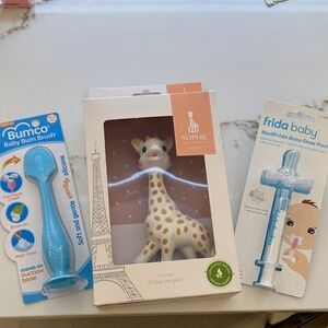 Sophie the Giraffe Teether and Baby Care Set